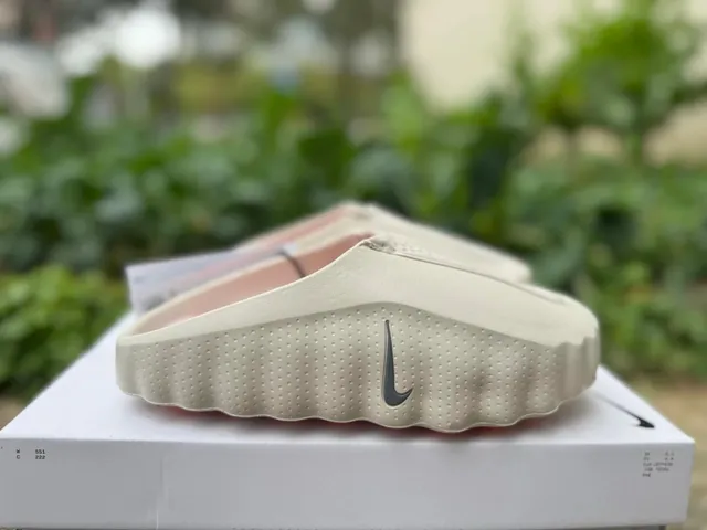 Nike Air VaporMax Plus Beige Pink
