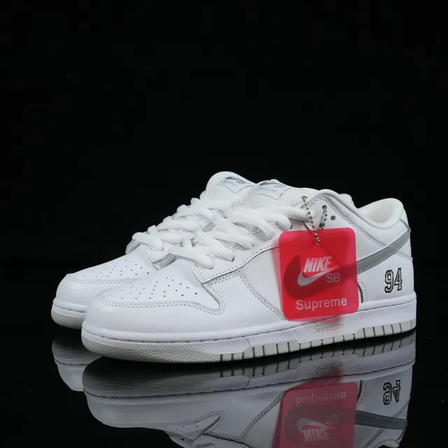 Dunk SB Low 白色-HQ8487-100