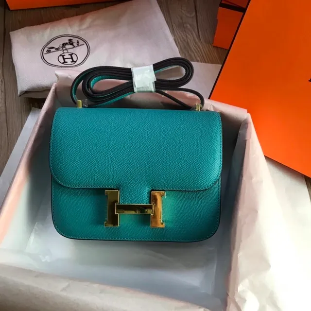 Hermès Constance