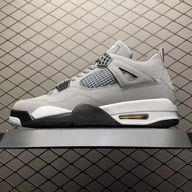 Air Jordan 4 Cool Grey