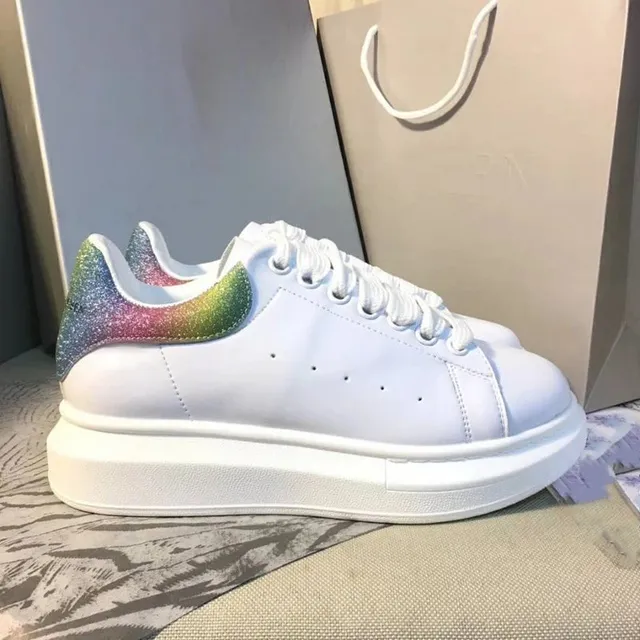 闪光彩尾