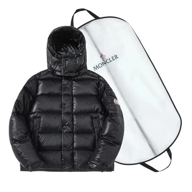 Moncler Down Puffer Jacket Glossy Black