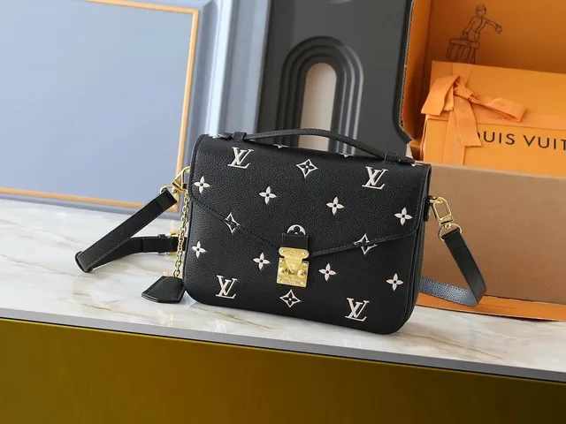 Louis Vuitton On The Go