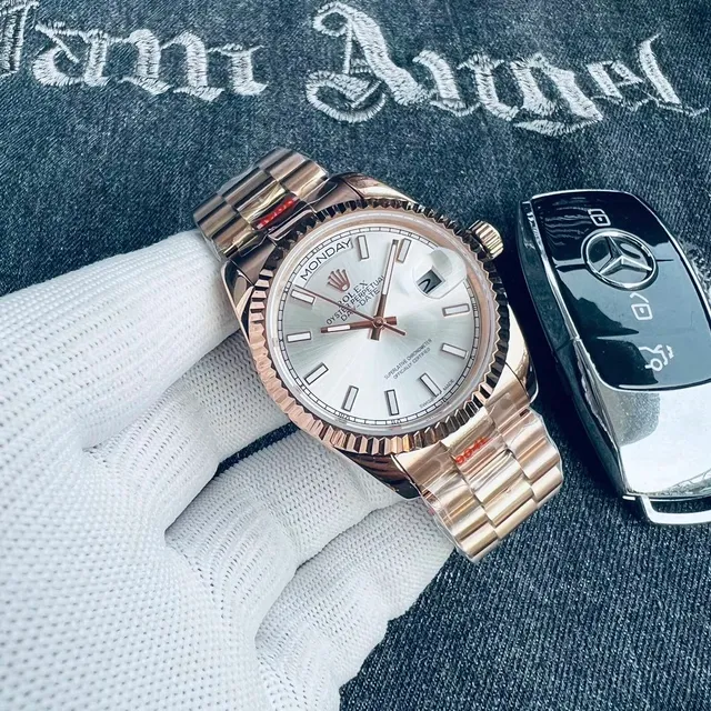 玫瑰金壳·白盘钢带 41MM【适用男款】