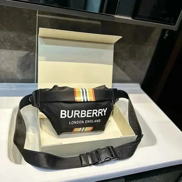 Top clothing store 1：1