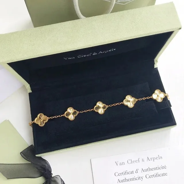 Van Cleef & Arpels Alhambra Bracelet