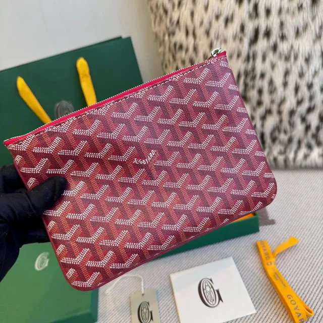 红色