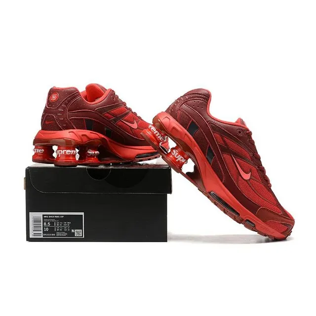Nike Shox R4 Supreme