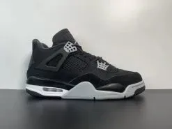 Air Jordan 4 Bred
