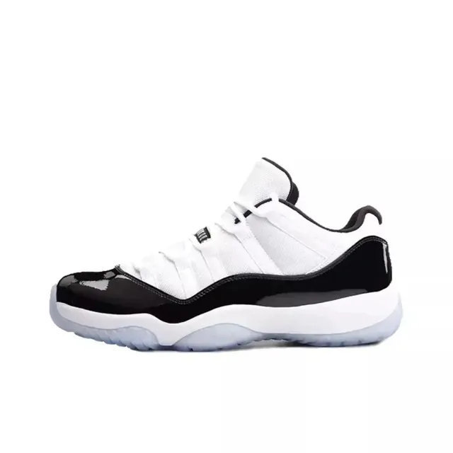 Air Jordan 11 Concord