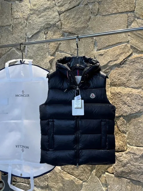 Moncler Puffer Vest Classic Quilted