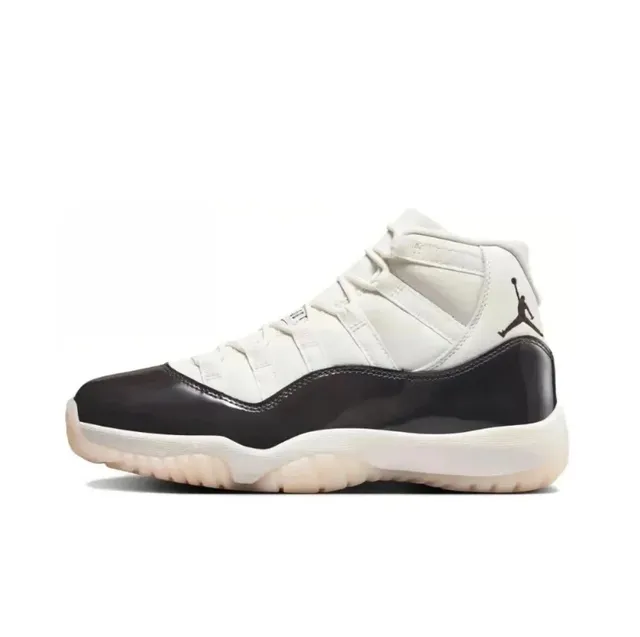 Air Jordan 11 Concord