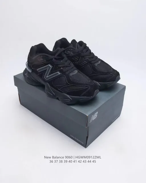 New Balance 9060 Triple Black