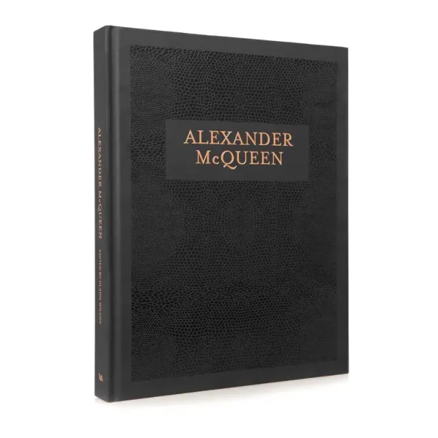 ALEXANDER McQUEEN 亚历山大·麦昆