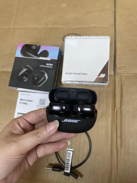 Apple Ultra Open Earbuds Black