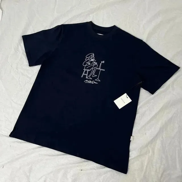 Off-White Graphic T-Shirt Line Art Print