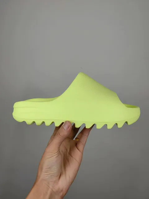 Yeezy Slide Static