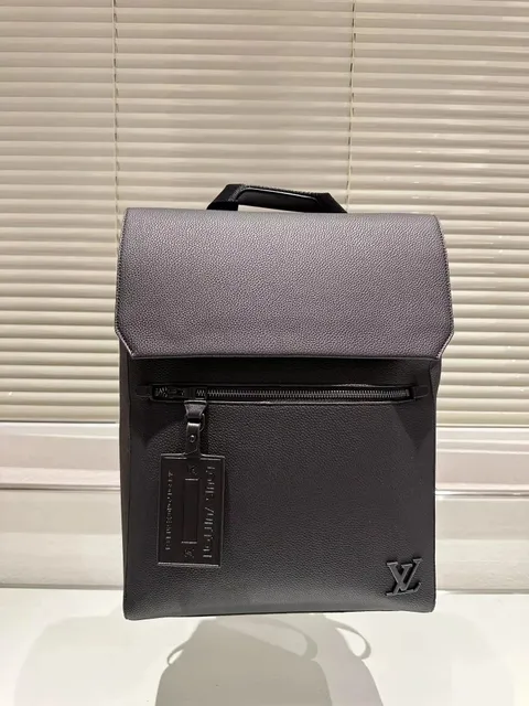 Louis Vuitton Vertical Pouch Monogram Empreinte