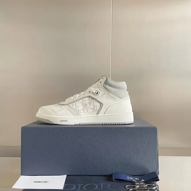 Dior sneakers