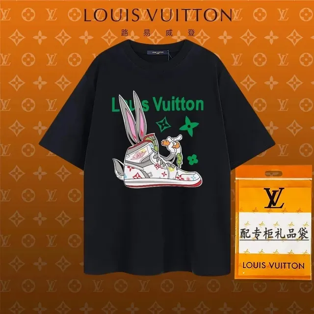 Louis Vuitton Graphic T-Shirt Bunny Sneaker Print