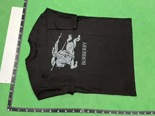 Burberry Equestrian Knight Tee Prorsum Print