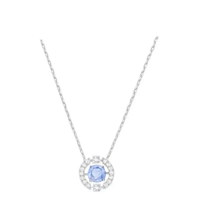 Smart white gold and blue diamond necklace