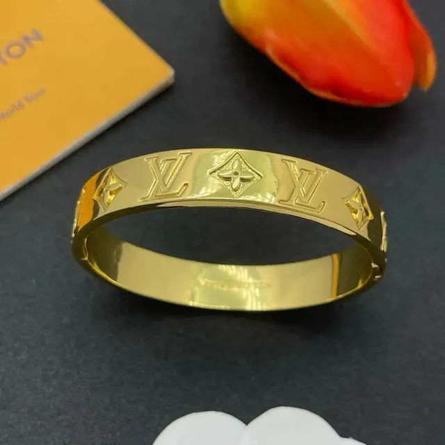 Louis Vuitton LV Bangle