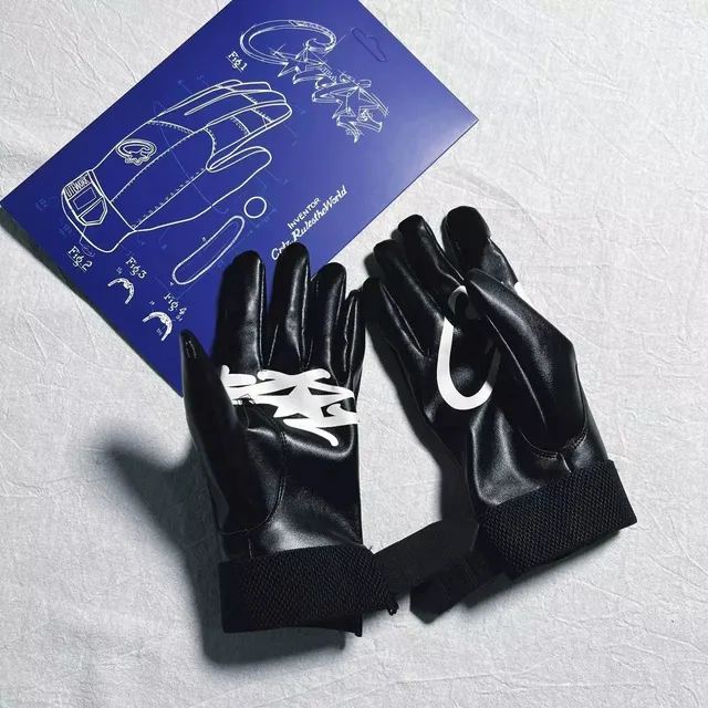 Corteiz Gloves Inventor Logo