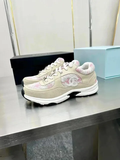 Chanel 19 Tweed Pink Beige