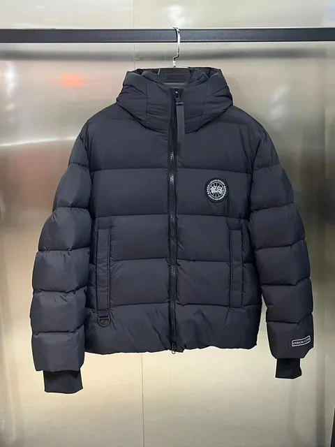 Canada Goose Puffer Jacket Arctic Program Logo
