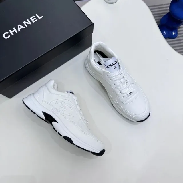 Chanel Sneaker CC Logo
