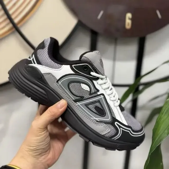 黑白灰色