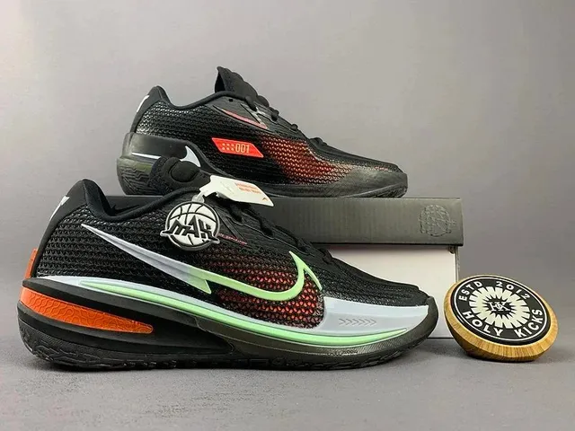 Nike Air Max TN Holy Kicks