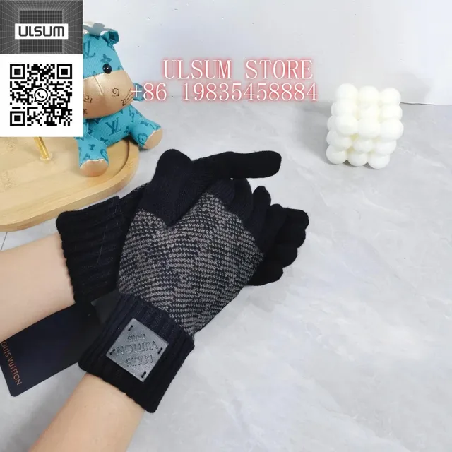 Louis Vuitton Knit Gloves Monogram Knit