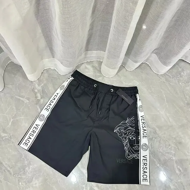 黑色C