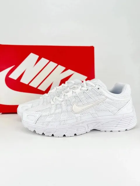 Nike Raidliner Triple White