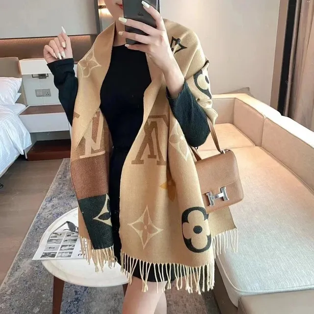 Louis Vuitton Monogram Shawl Multicolor