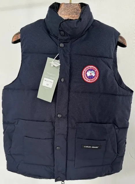 Canada Goose Puffer Vest Classic Fit