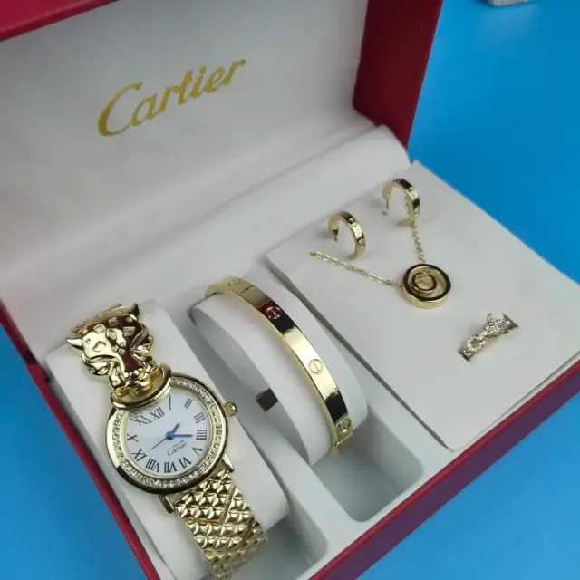 Panthère de Cartier Gold with Diamond Bezel