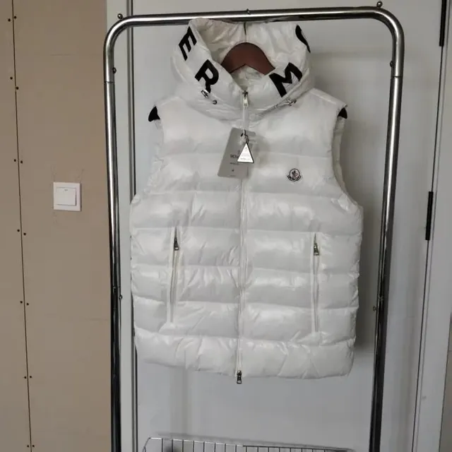 Moncler Puffer Vest Logo Hood