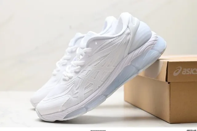 Asics Gel-NYC Triple White