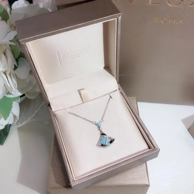 Bulgari Serpenti Fan Pendant Turquoise and Onyx