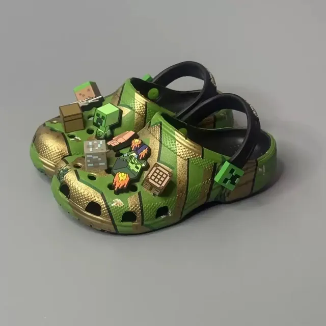 Crocs Classic Clog Minecraft Edition