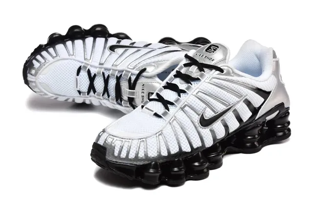 Nike Shox R4 White/Silver/Black