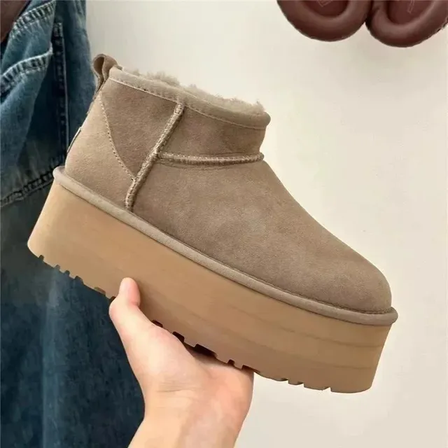 UGG Mini Platform