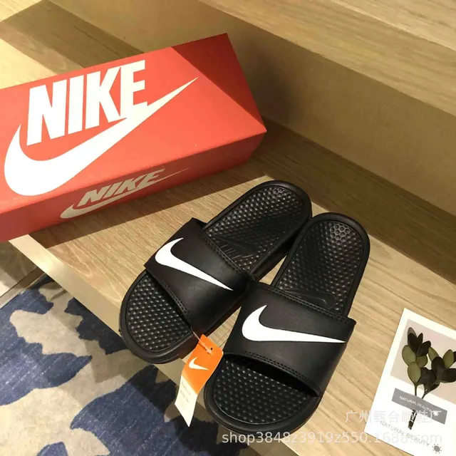 Nike Benassi JDI Black/White