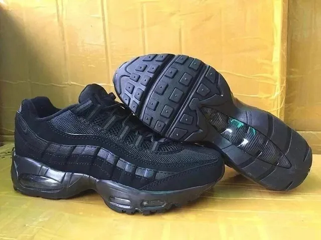 Nike Air Max 95 Triple Black