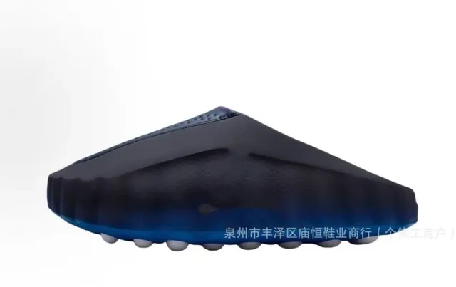 Yeezy Foam Runner Wave