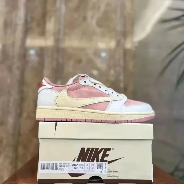 Air Jordan 1 Low Rust Pink