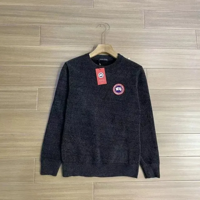 Canada Goose Crewneck Sweater Arctic Program Patch
